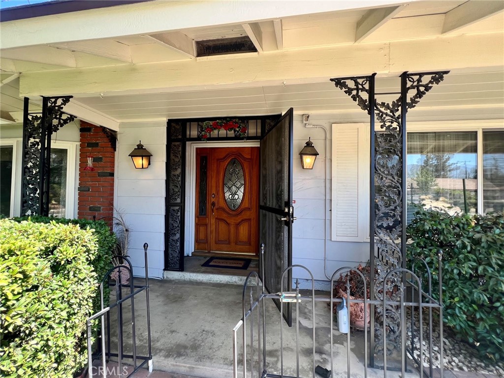 8845 Somerset Property Photo 4