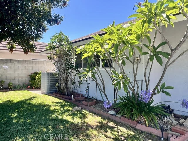 8845 Somerset Property Photo 23