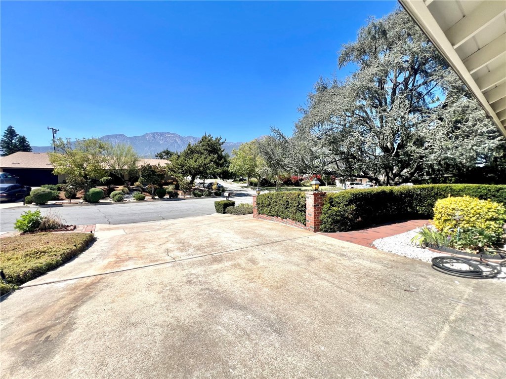 8845 Somerset Property Photo 30