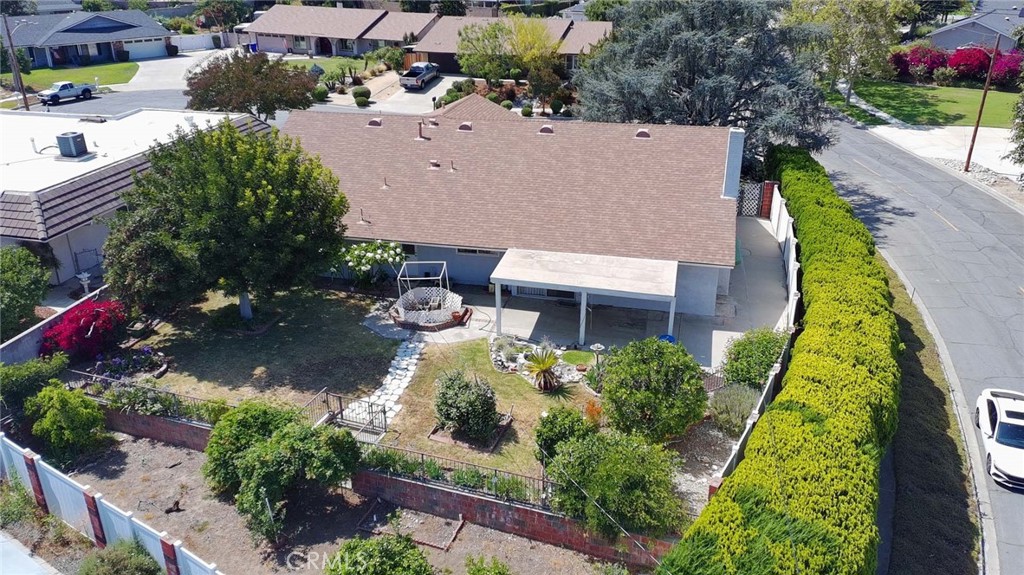 8845 Somerset Property Photo 31