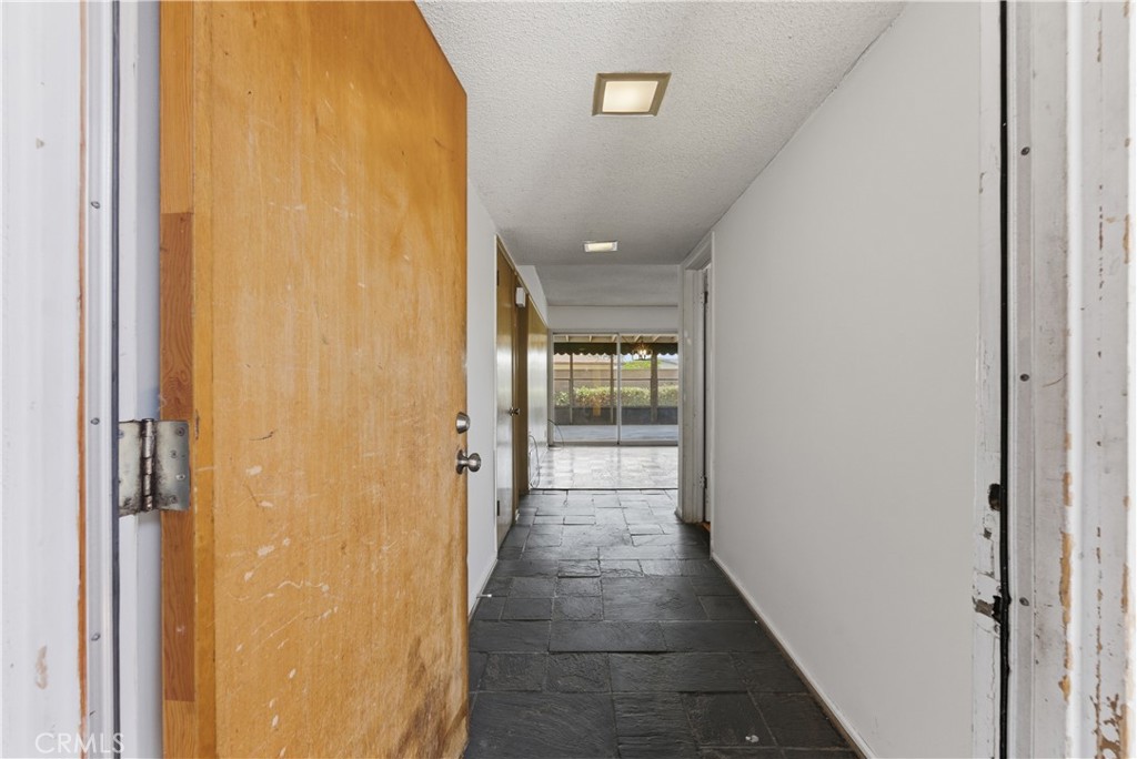 1630 Crest Vista Drive Property Photo 8