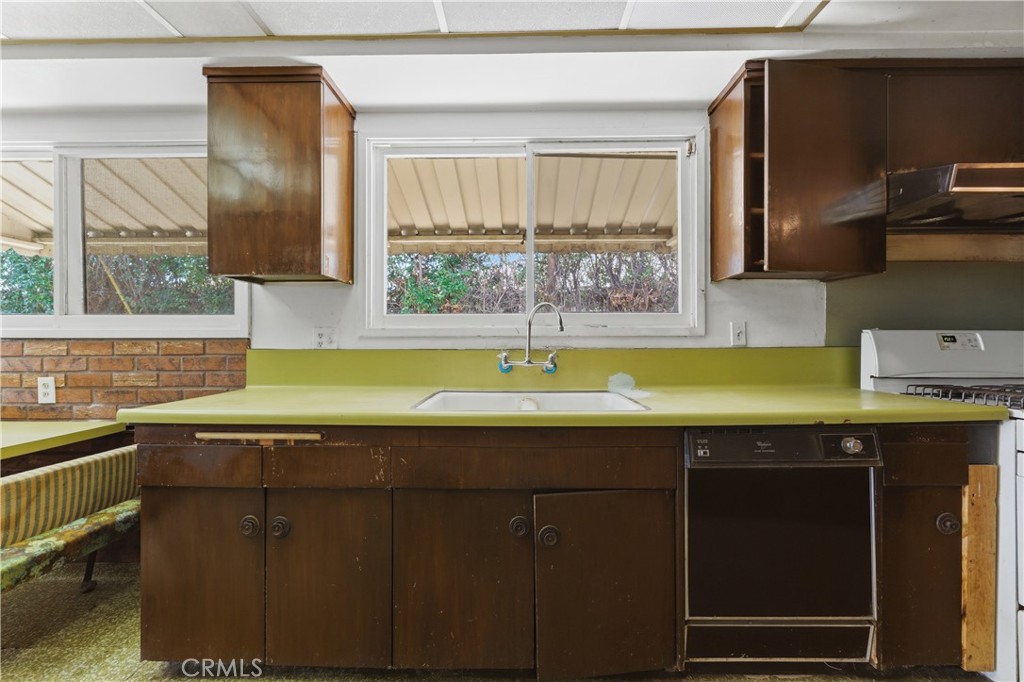 1630 Crest Vista Drive Property Photo 19