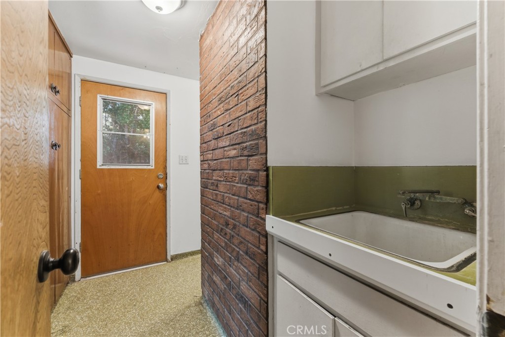 1630 Crest Vista Drive Property Photo 23