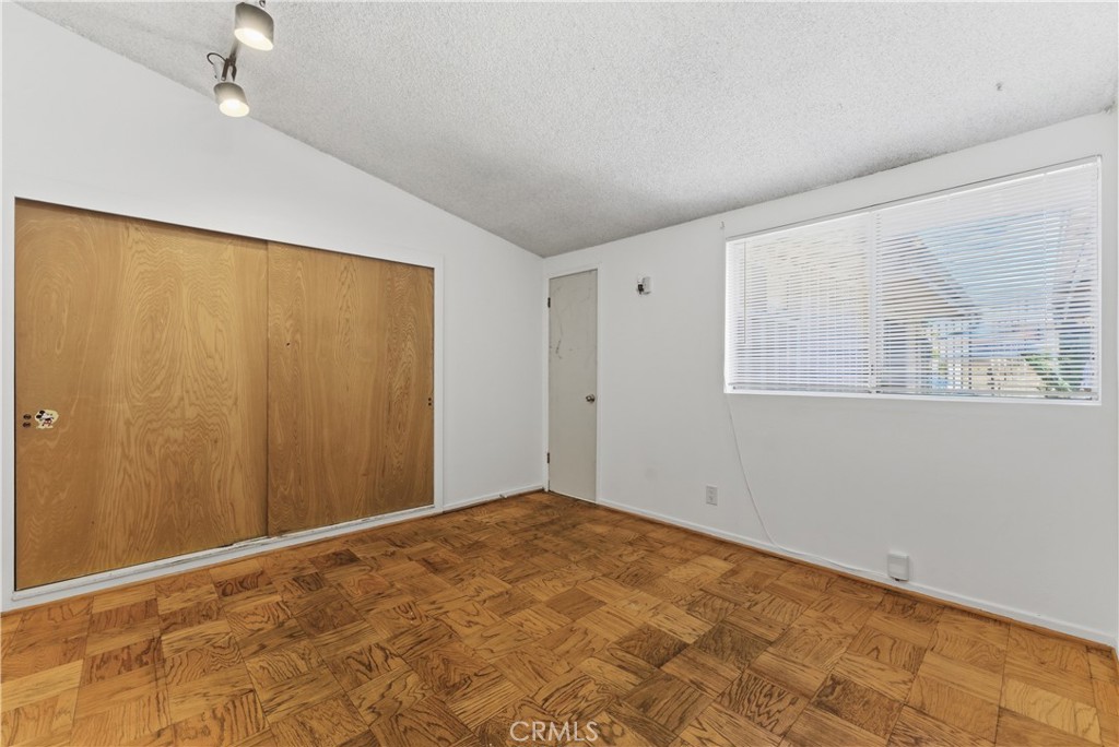 1630 Crest Vista Drive Property Photo 27