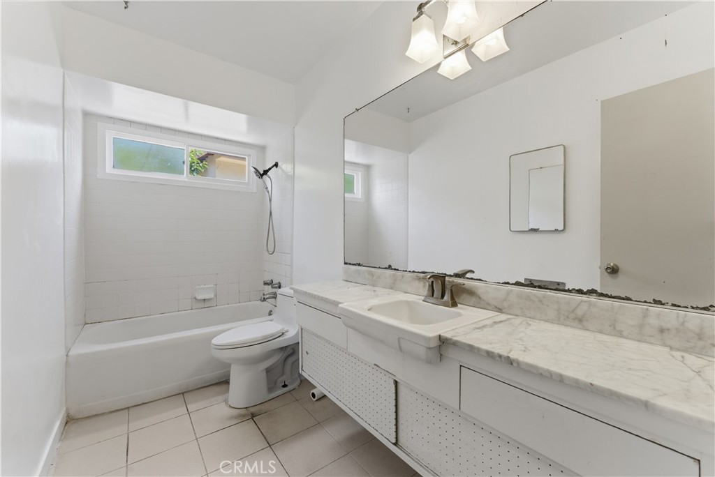 1630 Crest Vista Drive Property Photo 35