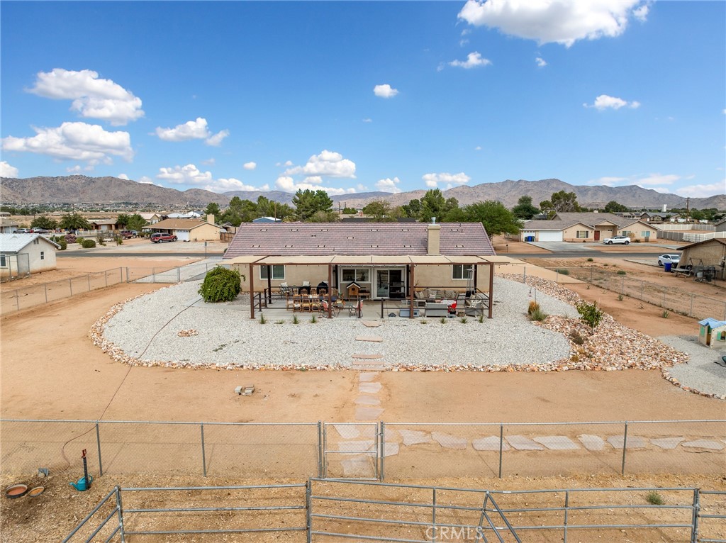 15620 Erie Road Property Photo 4