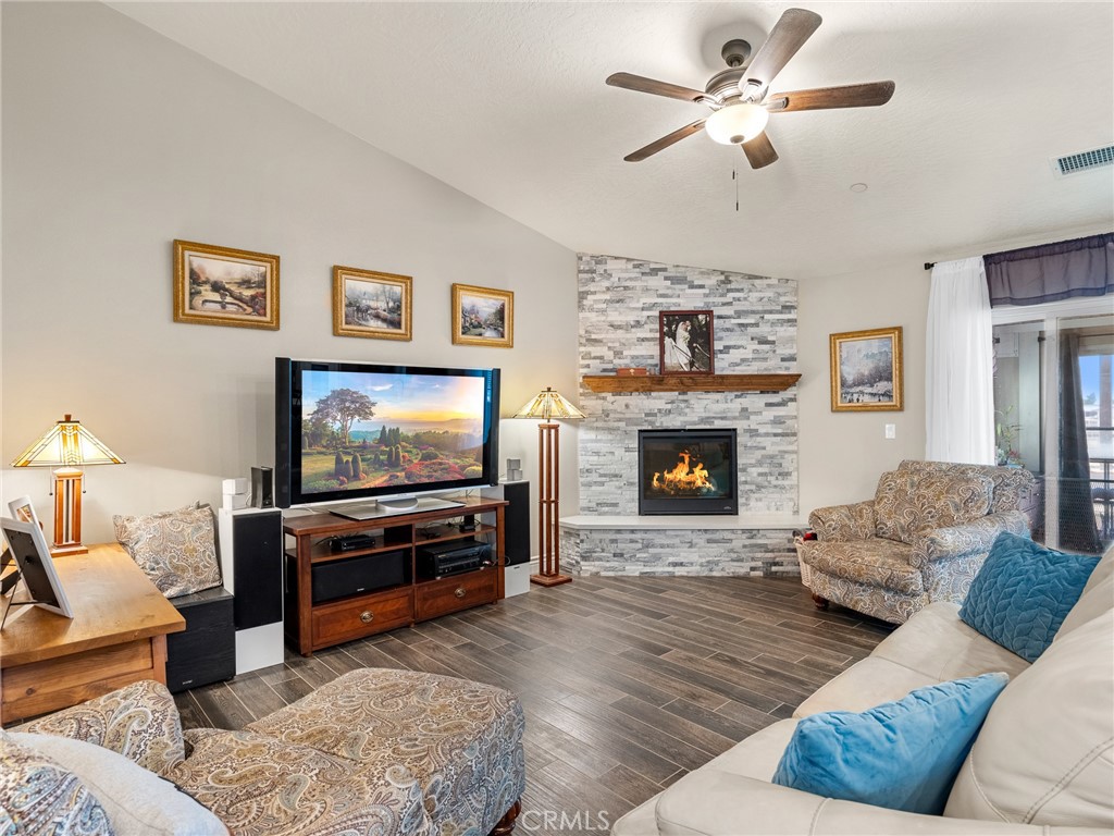 15620 Erie Road Property Photo 12