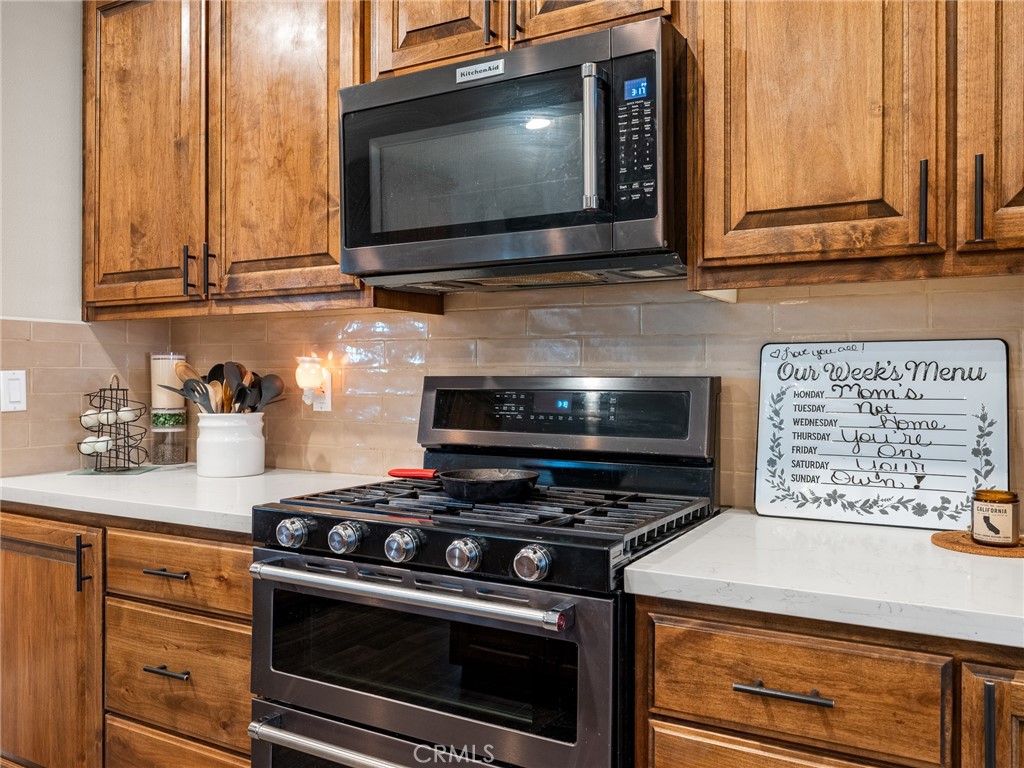 15620 Erie Road Property Photo 18