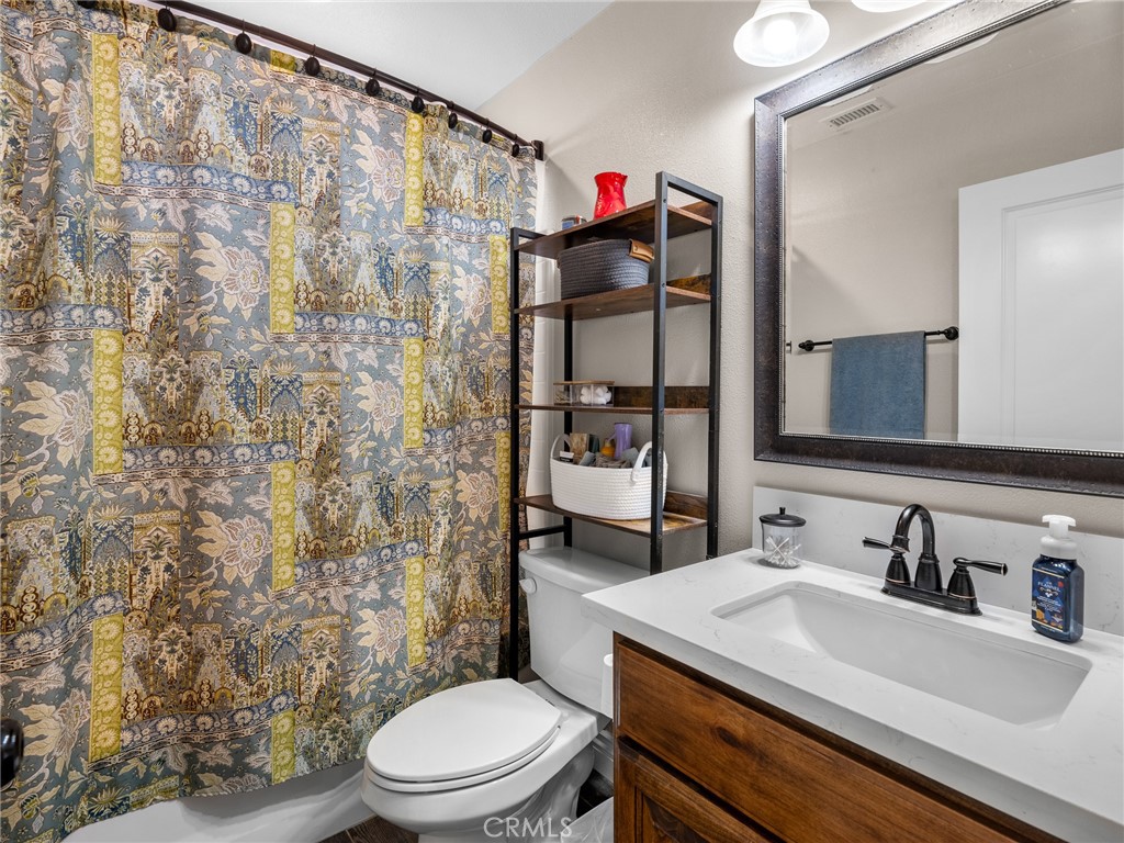 15620 Erie Road Property Photo 43