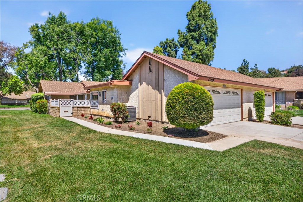13219 Village 13 Property Photo 4