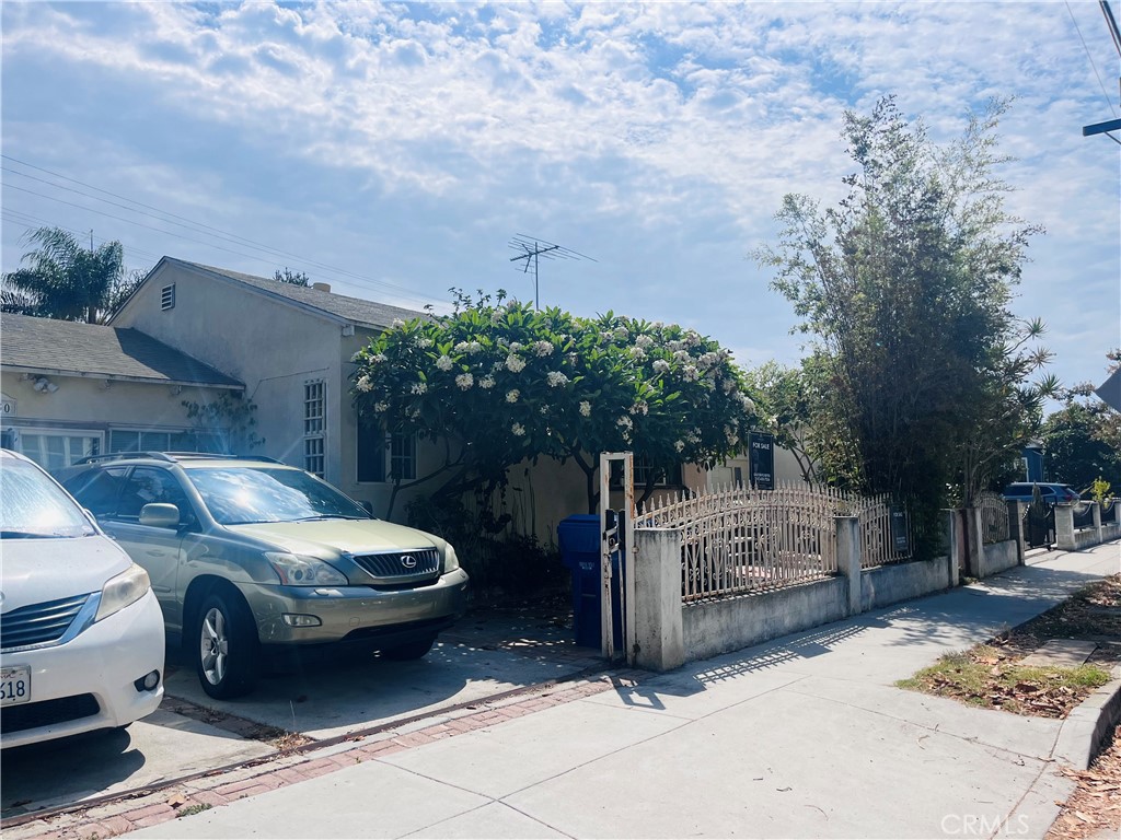 4130 Redwood Avenue Property Photo 2