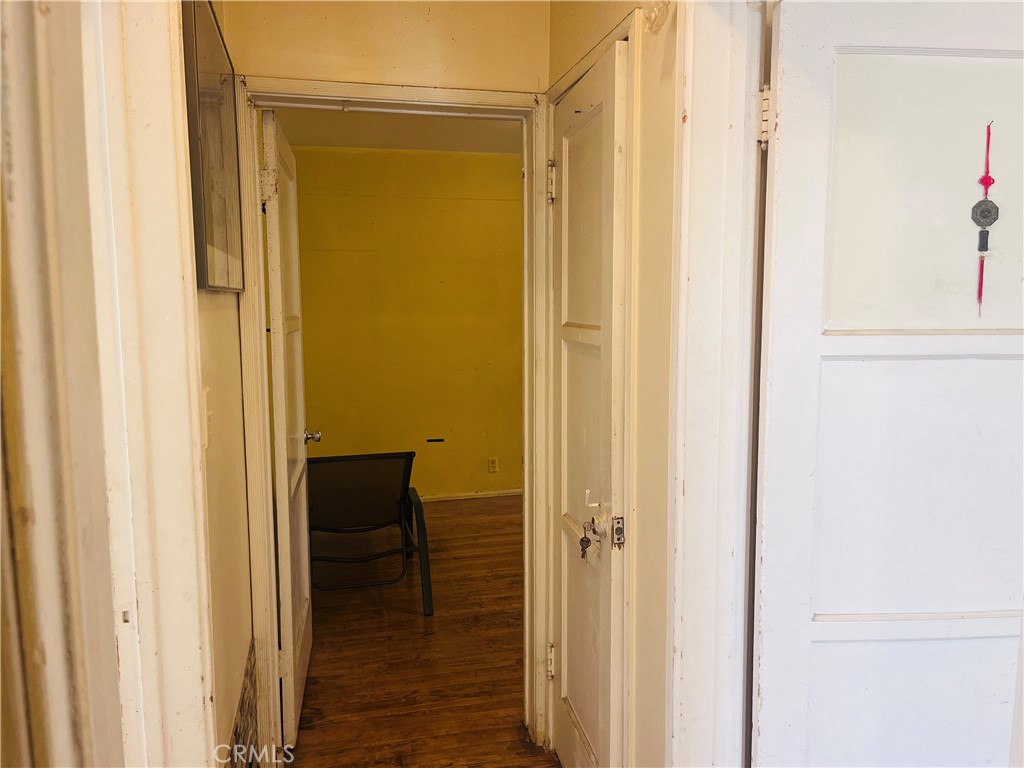 4130 Redwood Avenue Property Photo 10