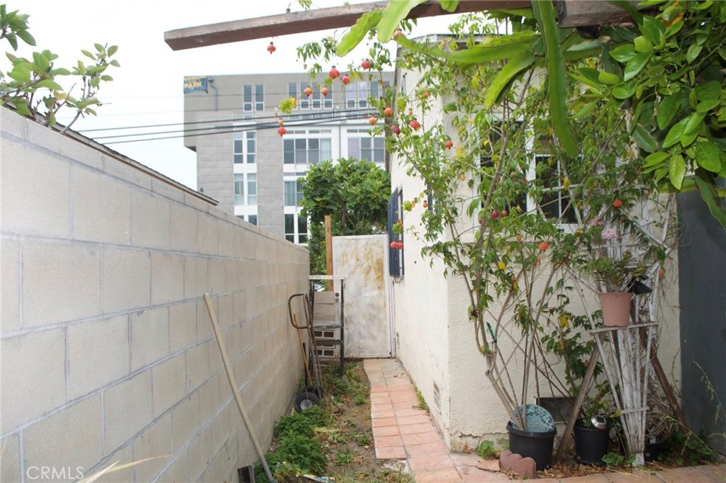 4130 Redwood Avenue Property Photo 22