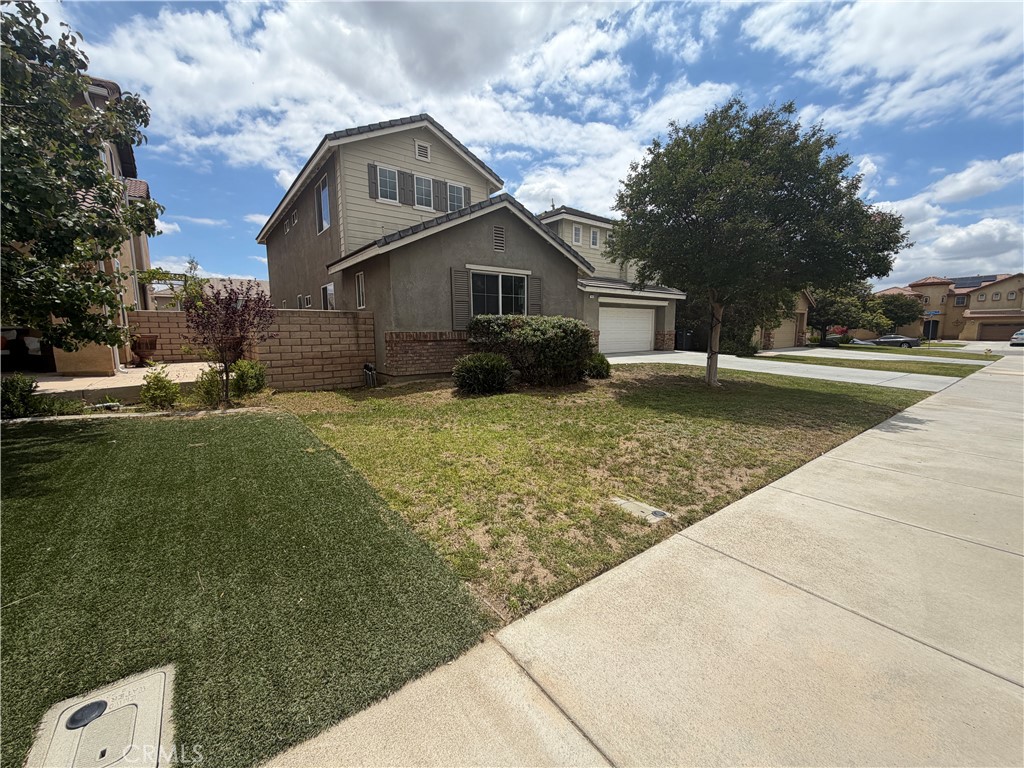 26813 Claystone Drive Property Photo 1
