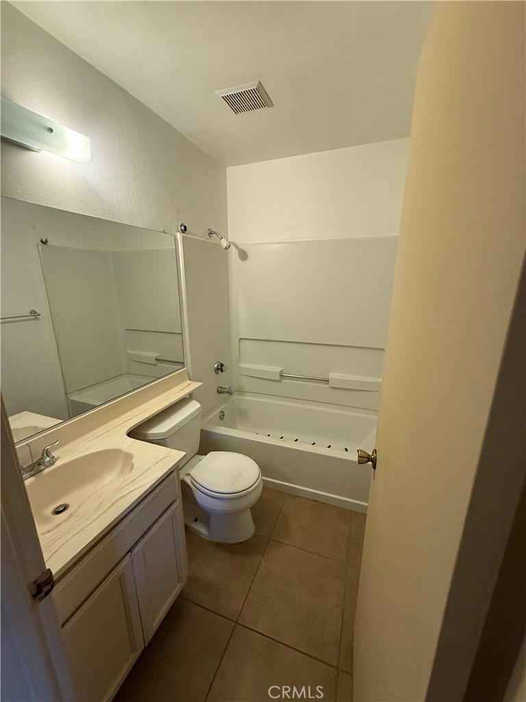 2260 E Ave Q4 Property Photo 12