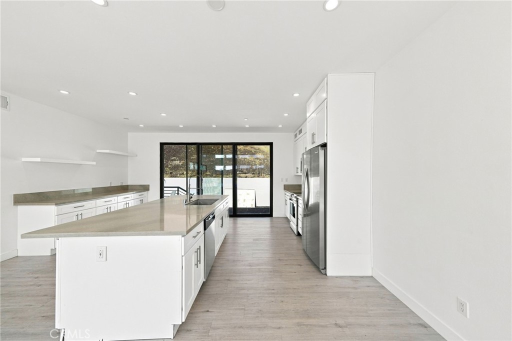 28896 Vacation Dr. Property Photo 10