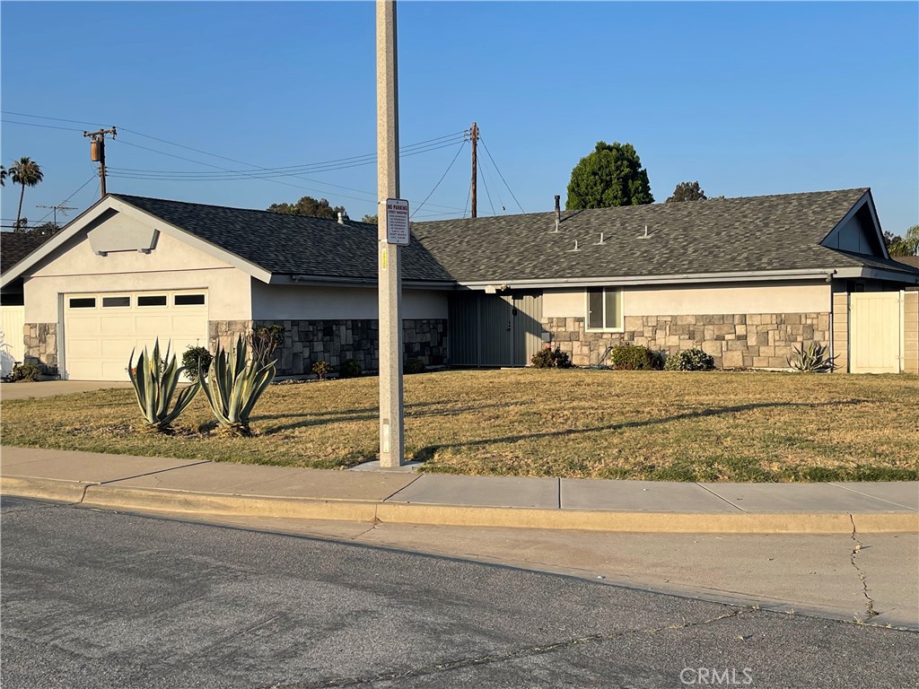 12227 Fuschia Property Photo 1