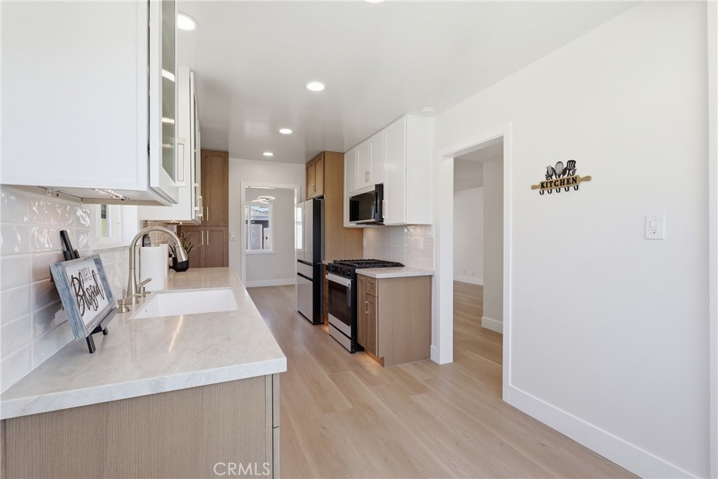 4540 Talisman Street Property Photo 8
