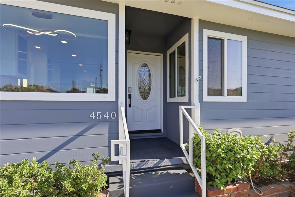 4540 Talisman Street Property Photo 19
