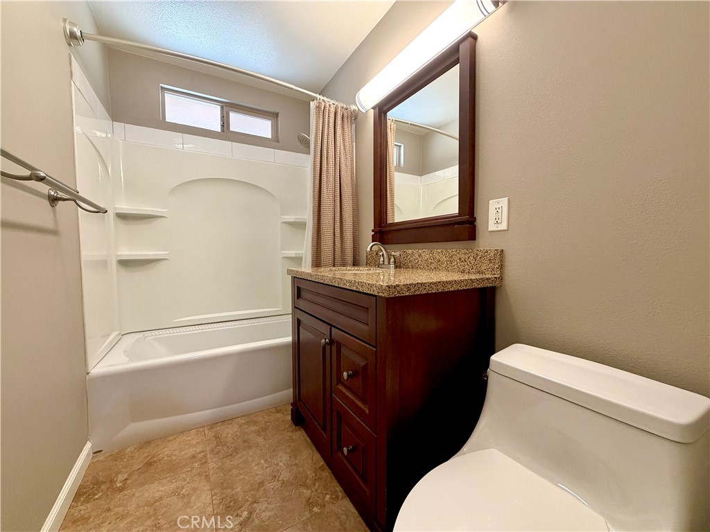 1365 Lafayette Road C Property Photo 7