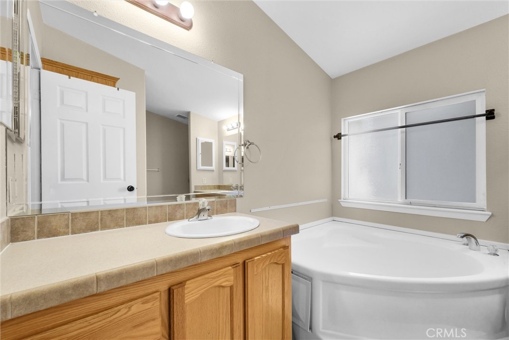 1456 E Philadelphia 143 Property Photo 22
