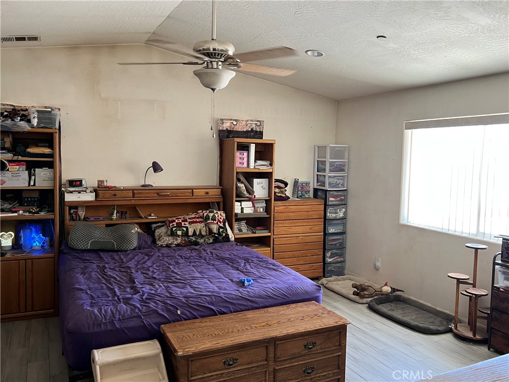 2825 Del Rosa Road Property Photo 11