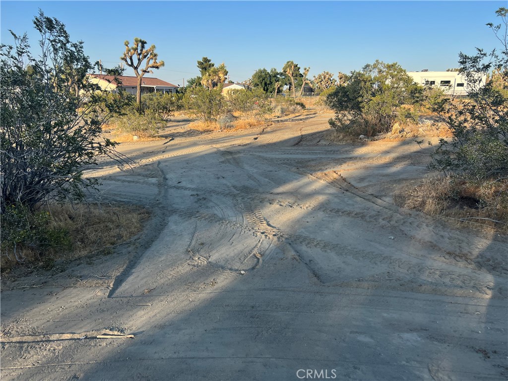 2825 Del Rosa Road Property Photo 20