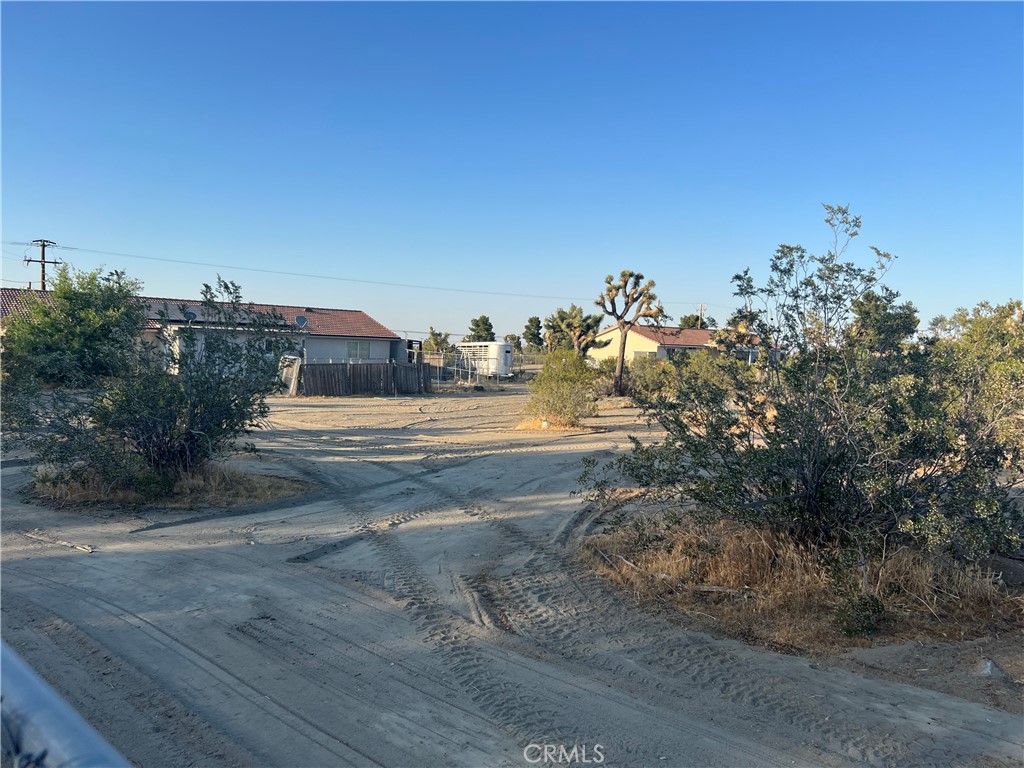 2825 Del Rosa Road Property Photo 21