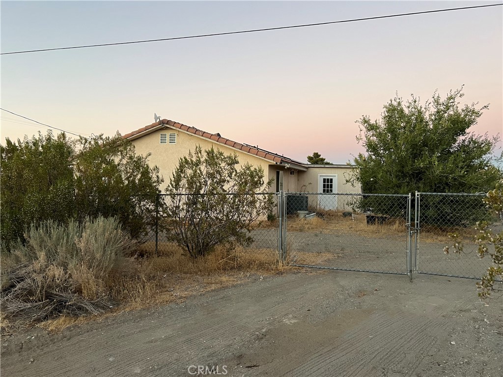 2825 Del Rosa Road Property Photo 22