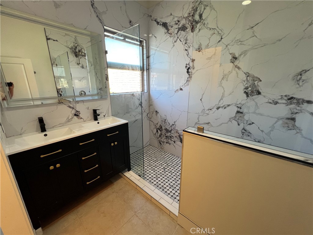 20402 Santa Ana Avenue 4 Property Photo 33