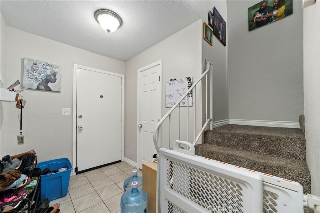 698 E 5th Street Property Photo 6