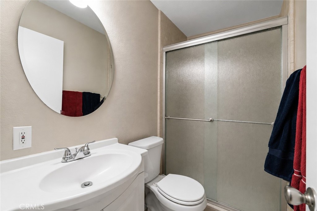 698 E 5th Street Property Photo 19