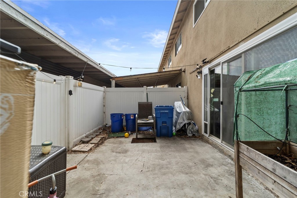 698 E 5th Street Property Photo 26