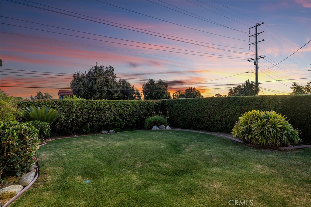 102 W Monterrey Drive Property Photo 40