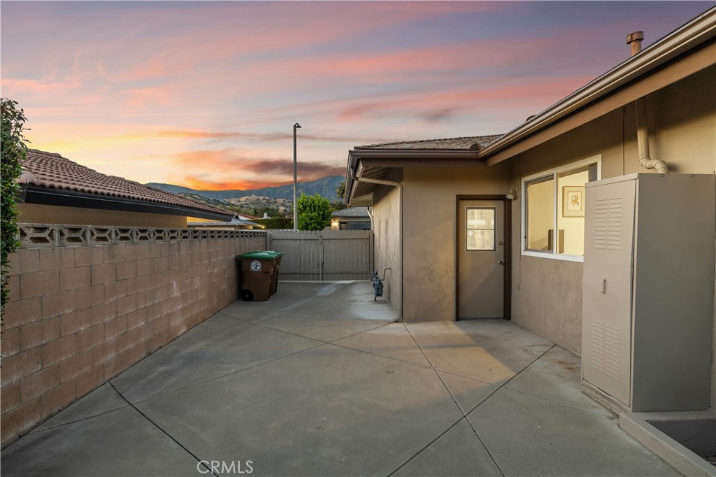 102 W Monterrey Drive Property Photo 43