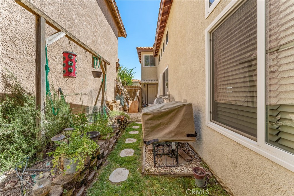 15692 Altamira Property Photo 28