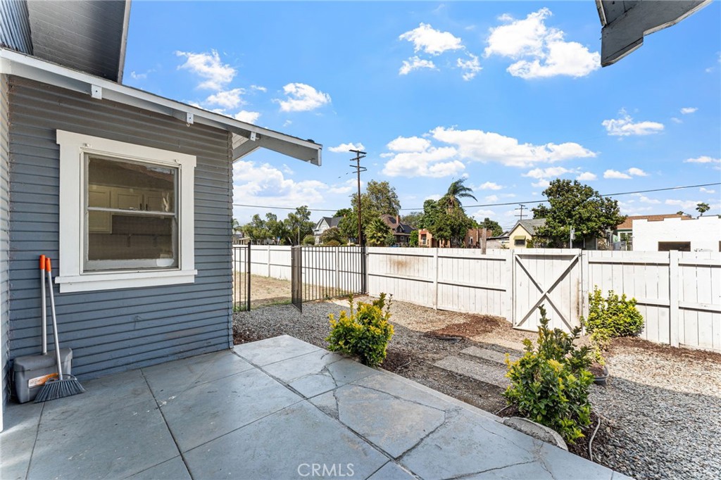 595 E Alvarado Property Photo 19