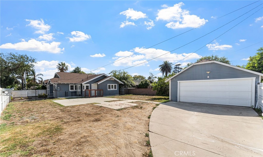 595 E Alvarado Property Photo 22