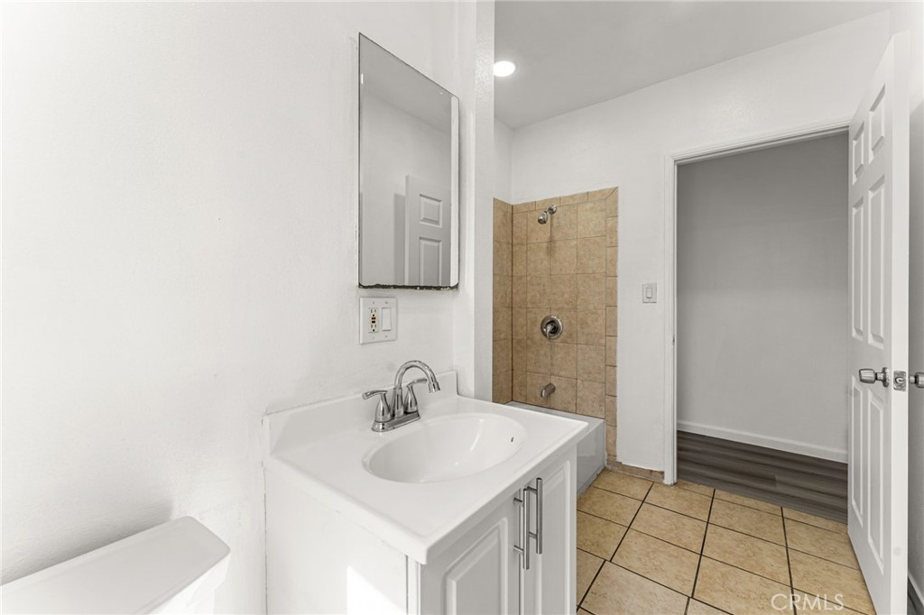 595 E Alvarado Property Photo 31