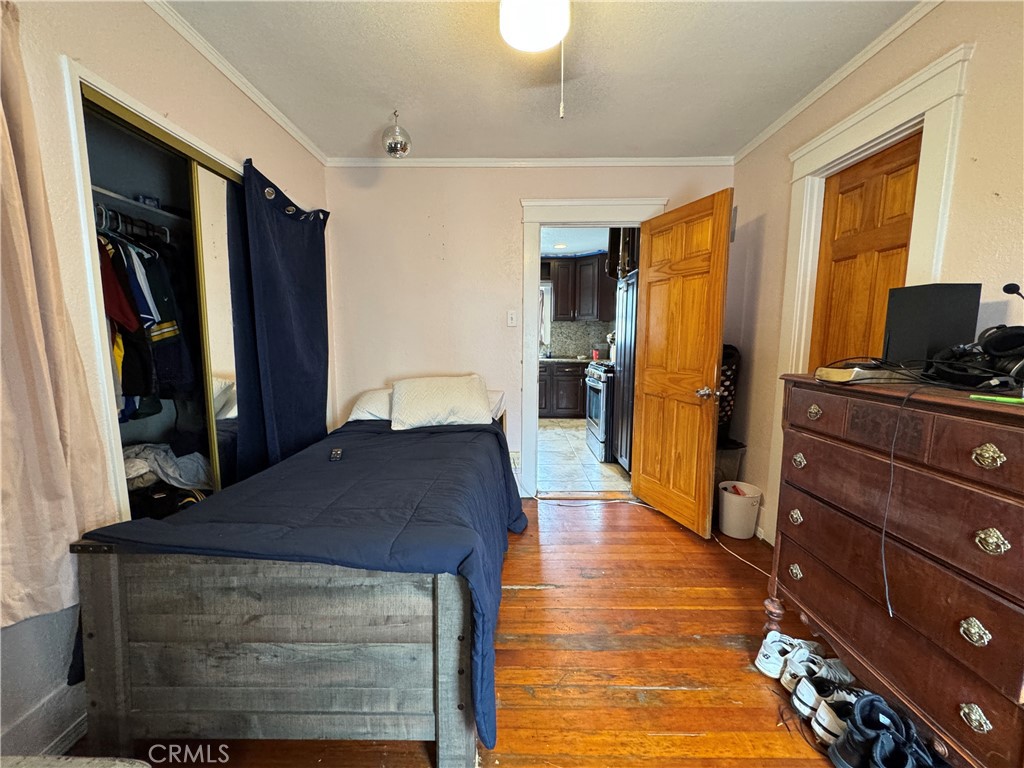 1059 N Hicks Ave Property Photo 19