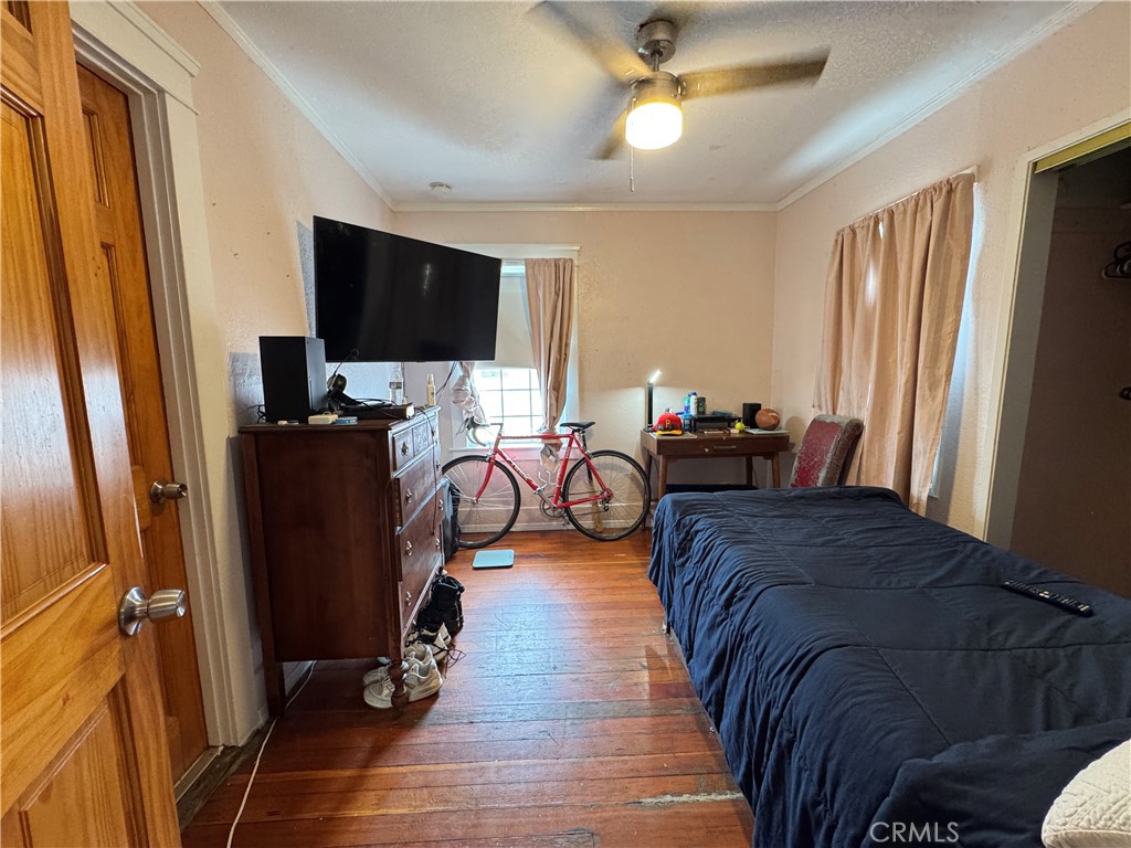 1059 N Hicks Ave Property Photo 20