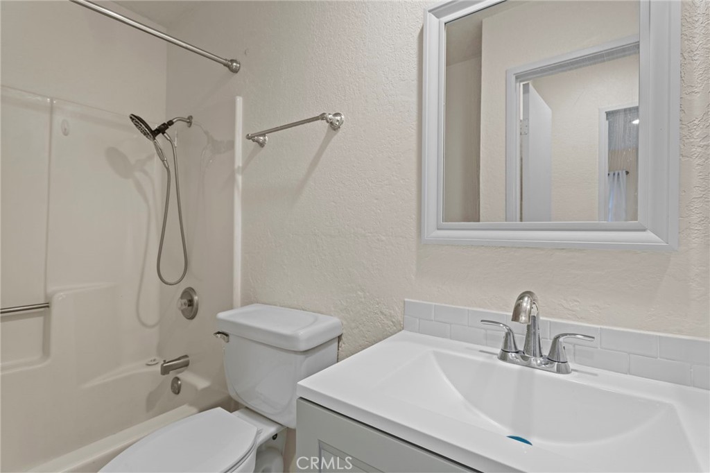 575 N Villa Court Property Photo 14