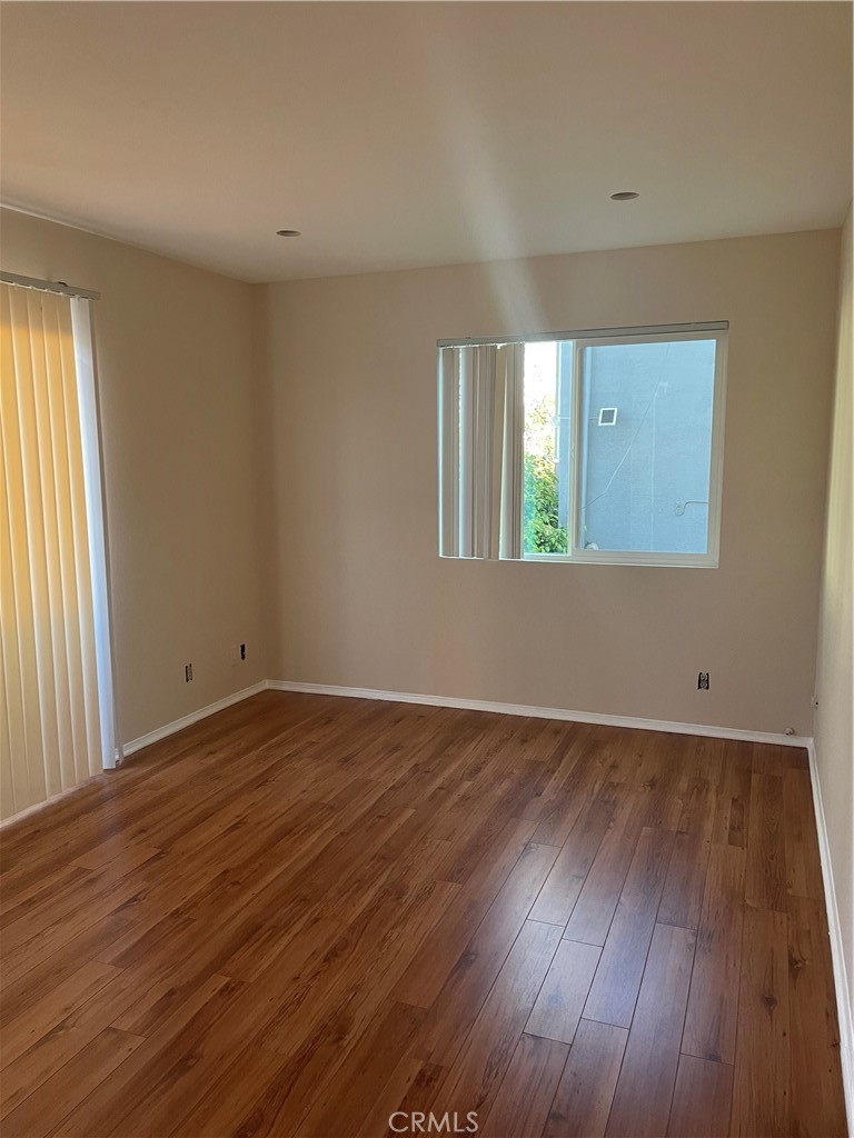 14758 Magnolia Boulevard 102 Property Photo 8