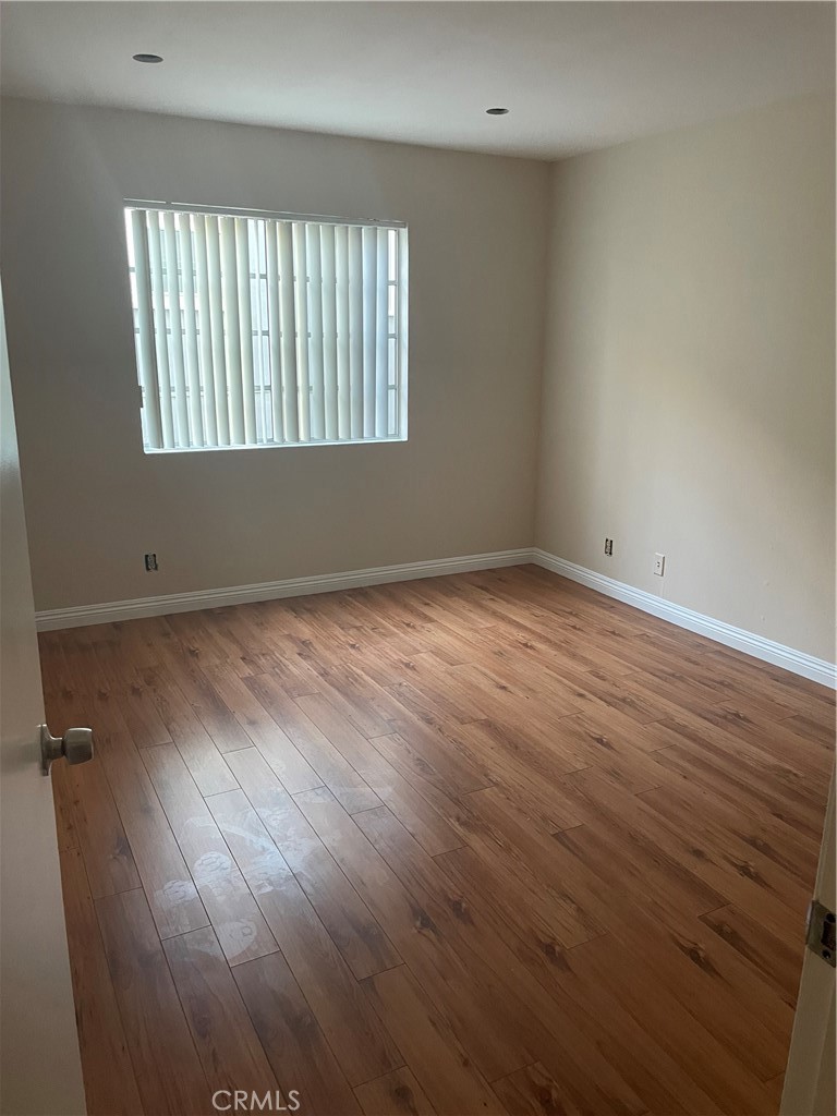 14758 Magnolia Boulevard 102 Property Photo 10