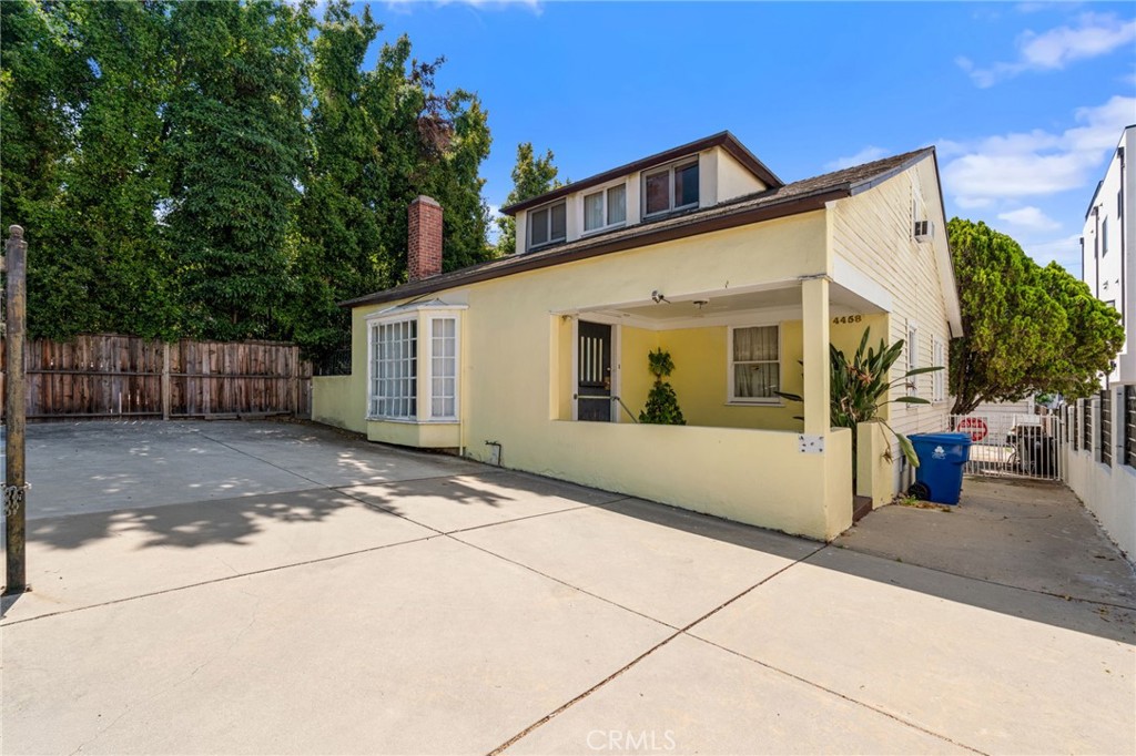 4458 Maplewood Avenue Property Photo 1