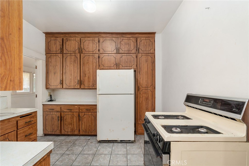4458 Maplewood Avenue Property Photo 14