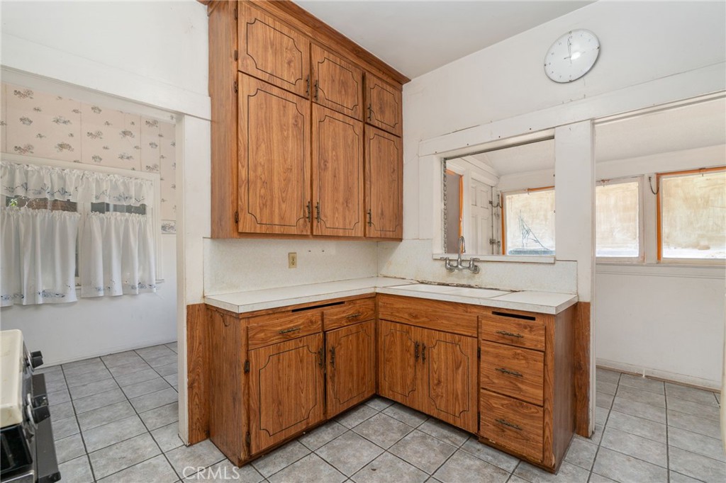 4458 Maplewood Avenue Property Photo 15