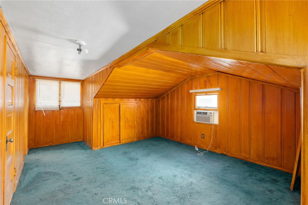 4458 Maplewood Avenue Property Photo 22