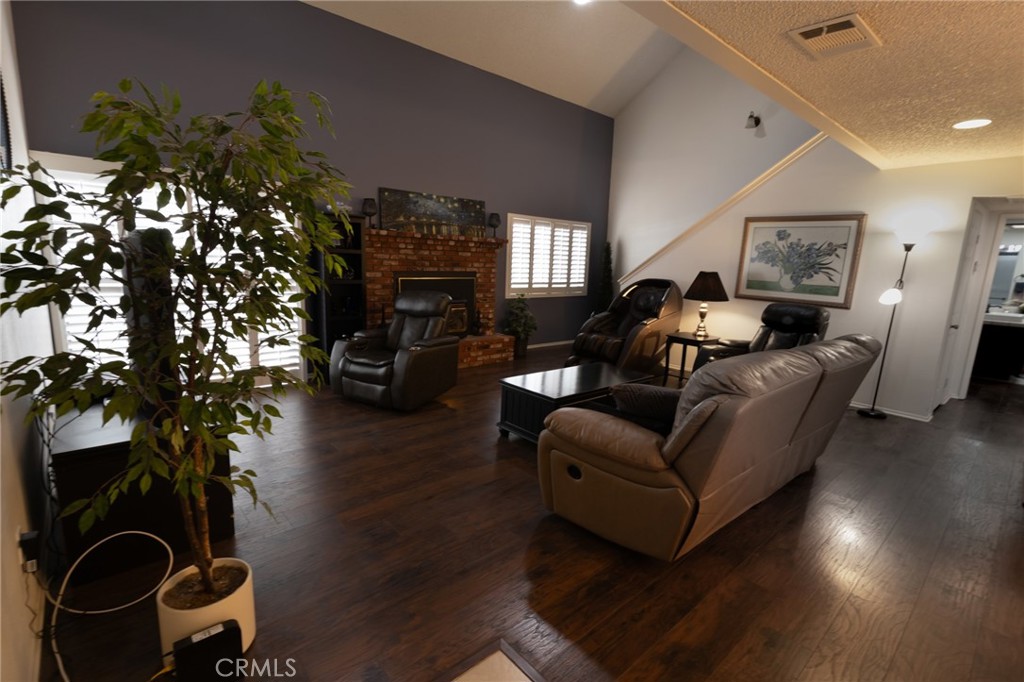 19258 Pine Property Photo 13