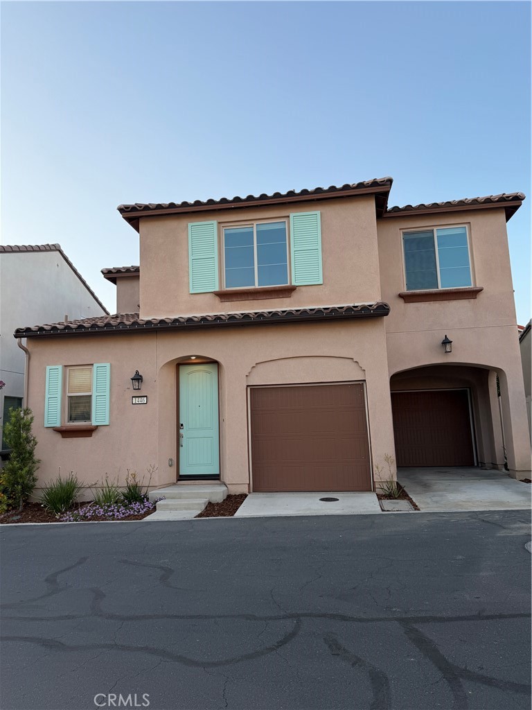 1446 E Laurelwood Property Photo 1